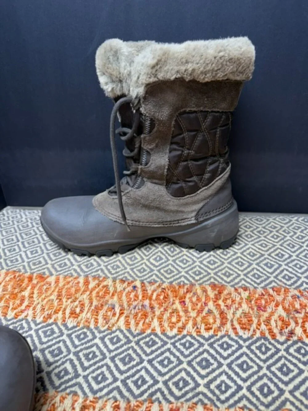 Columbia Sierra Summette IV Woman's Size 10